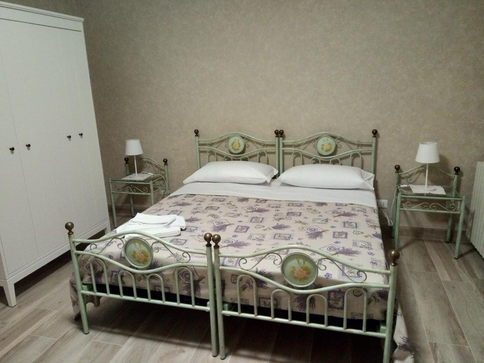 לינה וארוחת בוקר מאנטובה La Buonanotte מראה חיצוני תמונה